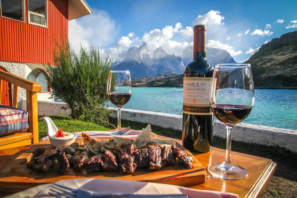 Hosteria Pehoe Torres del Paine National Park Exterior foto