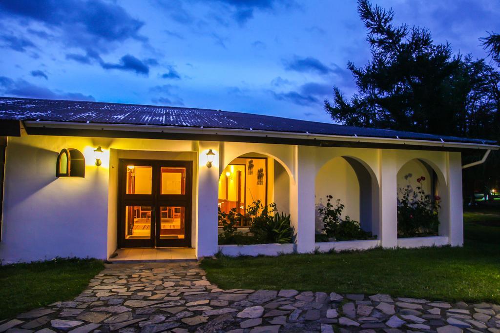 Hosteria Pehoe Torres del Paine National Park Exterior foto