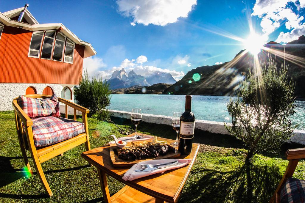 Hosteria Pehoe Torres del Paine National Park Exterior foto