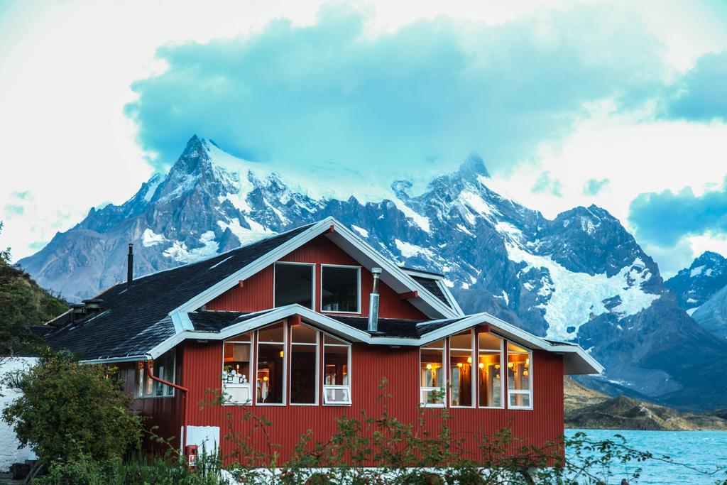 Hosteria Pehoe Torres del Paine National Park Exterior foto