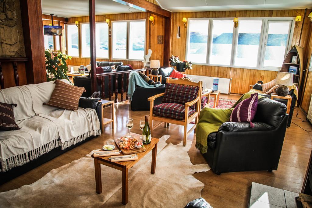 Hosteria Pehoe Torres del Paine National Park Exterior foto